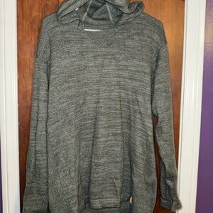 Women’s Authentic Paka Green Sweater